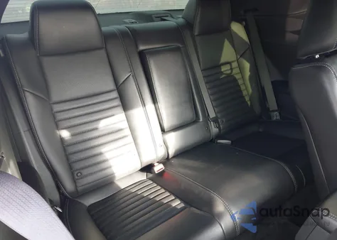 2013 Dodge Challenger R/T Plus z USA, uszkodzony, nr VIN 2C3CDYBT3DH604963